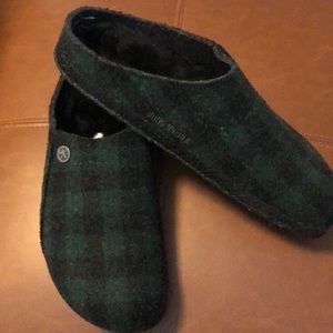 Birkenstock! Wool felt Zermatt shearling slipper clog. Size 39=8-8 1/2.